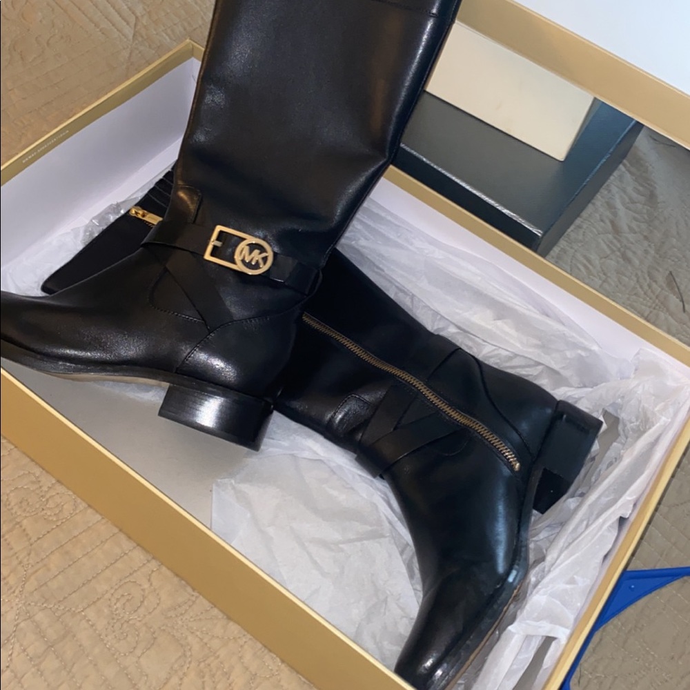 Michael kors knee high boots